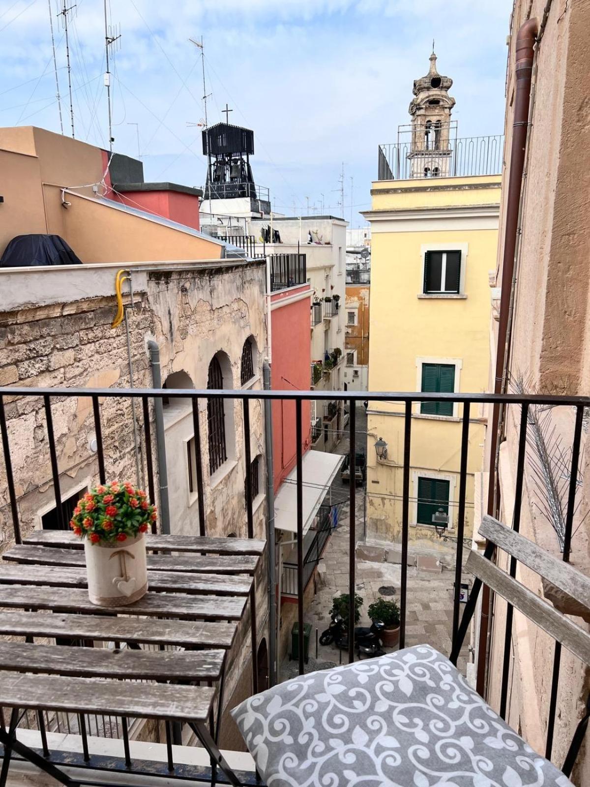 Macario Apartment In The Old Town باري المظهر الخارجي الصورة